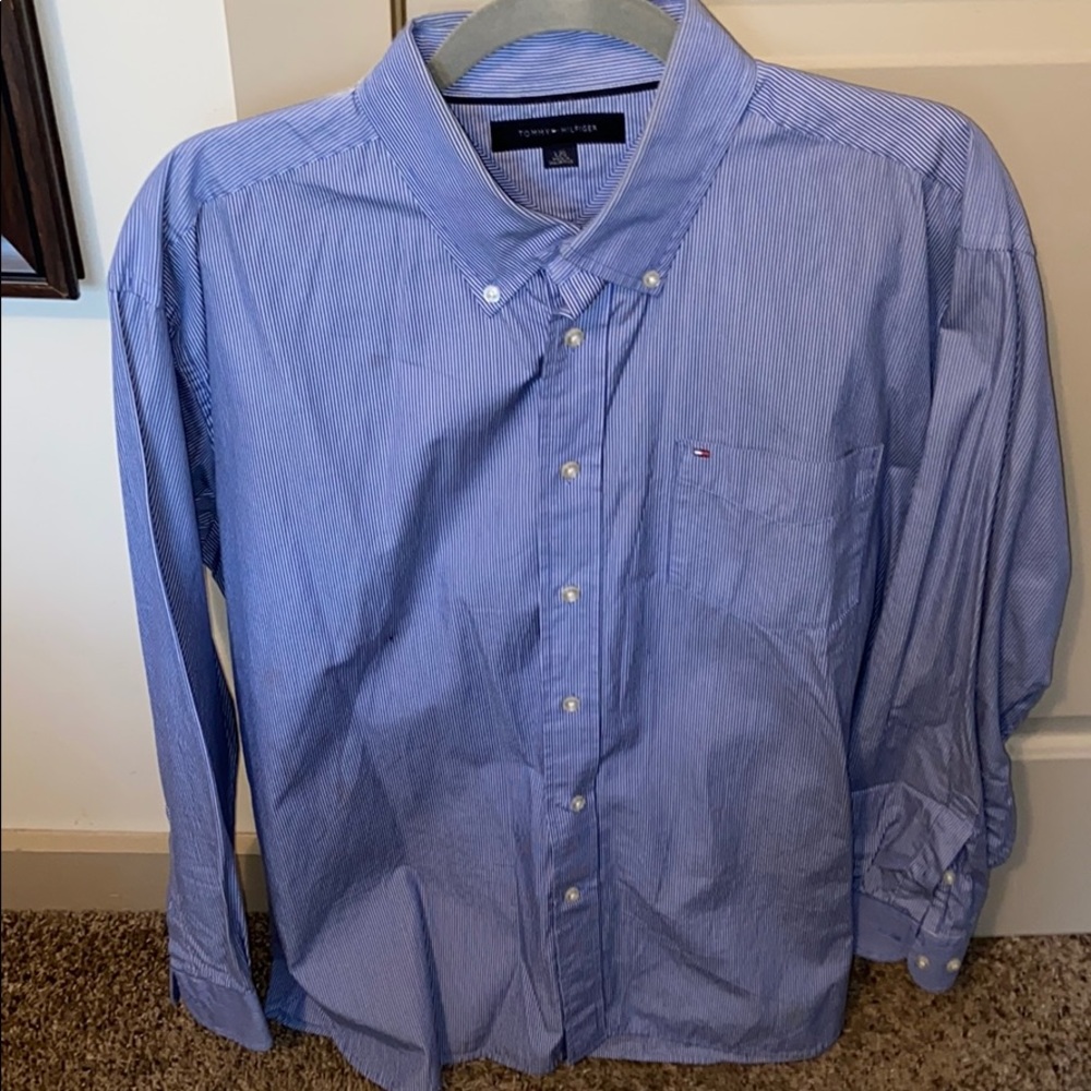 Tommy Hilfiger Long-Sleeve Button-Up Blue Large